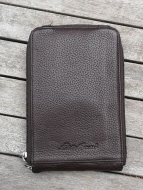 Eddie Bauer leather wallet/passport holder